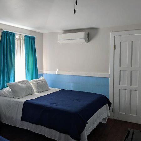 Coral Beach Village Resort Utila Ngoại thất bức ảnh