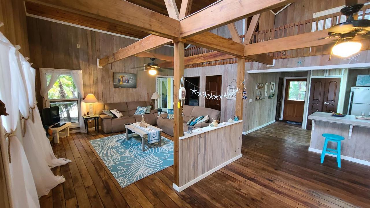 Coral Beach Village Resort Utila Ngoại thất bức ảnh